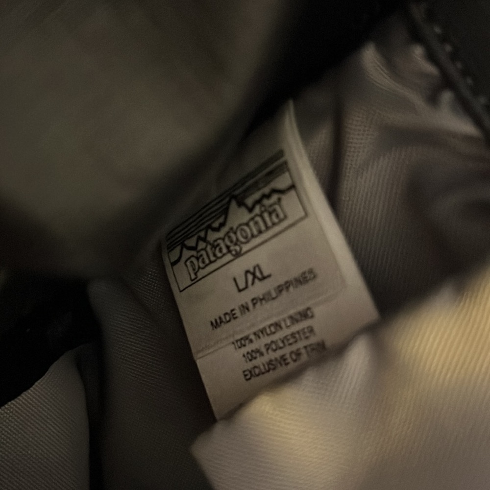 Patagonia Nine Trails Backpack 18L, Black - Picture 3 of 3